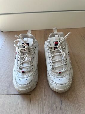 Fila White Black Shoe Size Label Close-Up